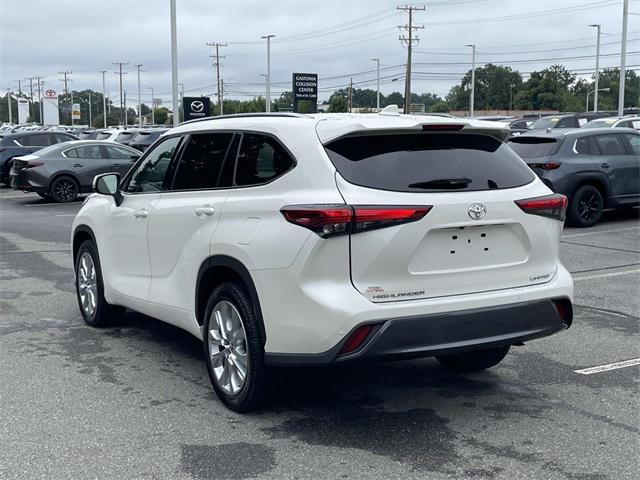 used 2021 Toyota Highlander car, priced at $36,928