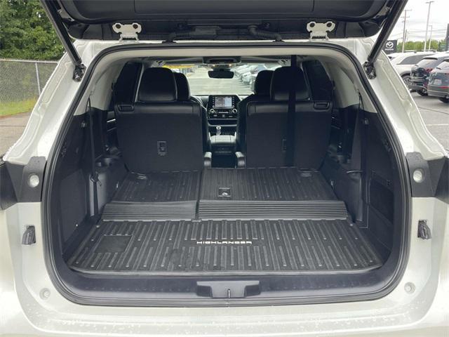 used 2021 Toyota Highlander car, priced at $36,928