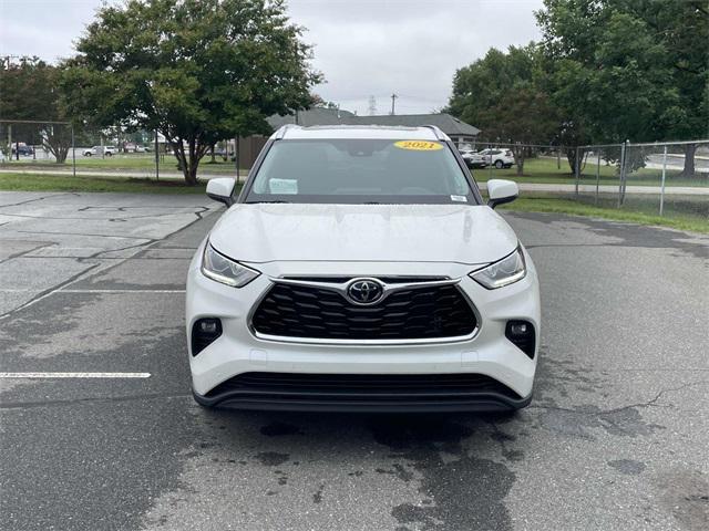 used 2021 Toyota Highlander car, priced at $36,928