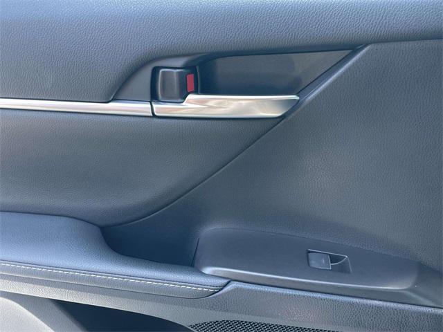 used 2021 Toyota Camry Hybrid car, priced at $23,451