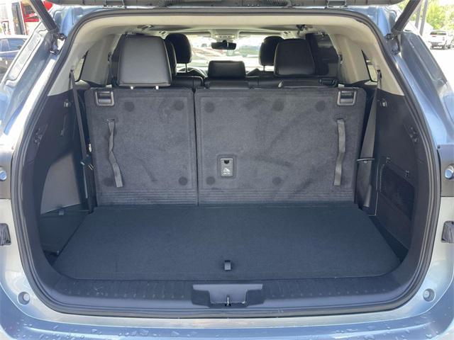 used 2023 Toyota Highlander car, priced at $38,396