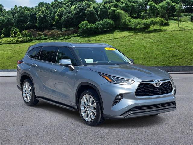 used 2022 Toyota Highlander car, priced at $34,908