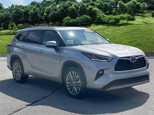 used 2021 Toyota Highlander Hybrid car, priced at $36,728