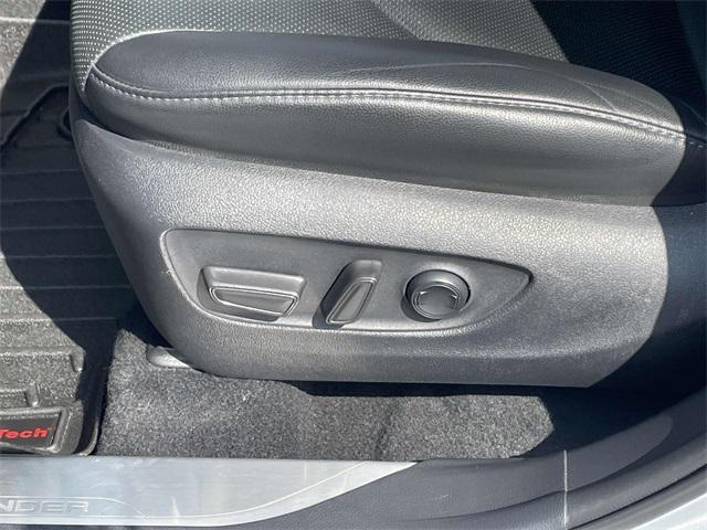 used 2021 Toyota Highlander Hybrid car, priced at $36,728