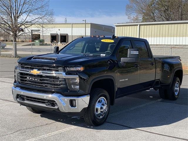 used 2025 Chevrolet Silverado 3500 car, priced at $68,996