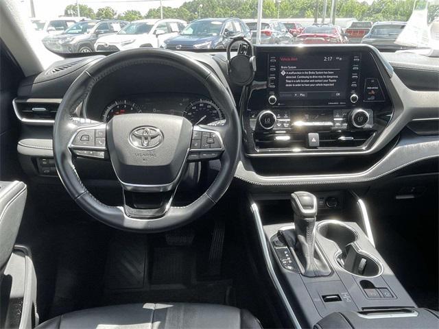 used 2021 Toyota Highlander car, priced at $31,164