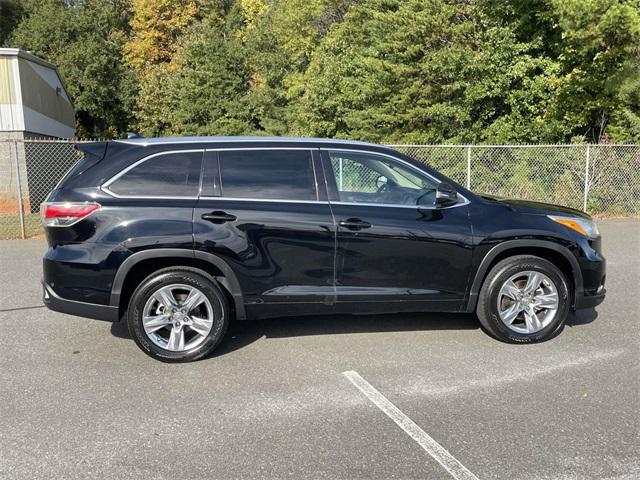 used 2015 Toyota Highlander car, priced at $15,900