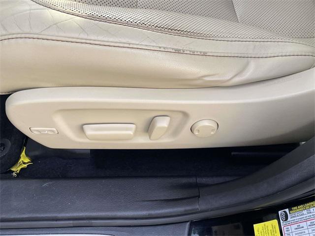 used 2015 Toyota Highlander car, priced at $15,900