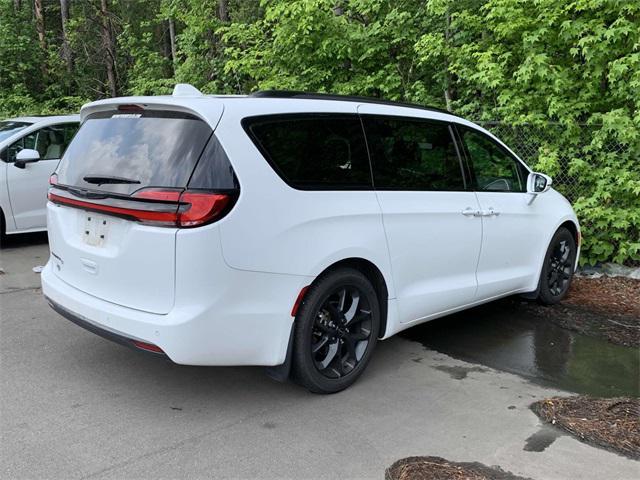 used 2021 Chrysler Pacifica car, priced at $25,000