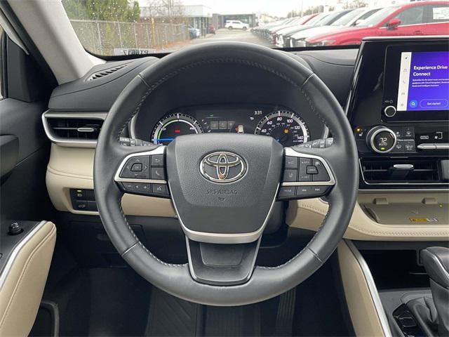 used 2024 Toyota Highlander Hybrid car, priced at $46,701