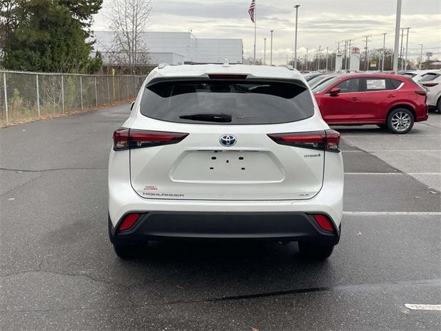 used 2024 Toyota Highlander Hybrid car, priced at $46,701