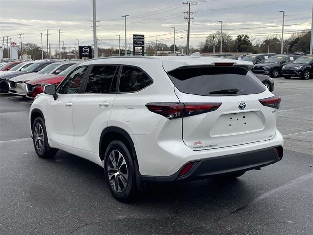used 2024 Toyota Highlander Hybrid car, priced at $46,701