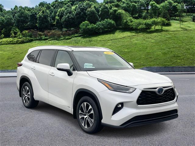 used 2024 Toyota Highlander Hybrid car, priced at $46,701