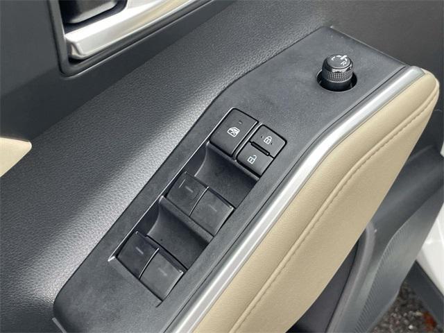 used 2024 Toyota Highlander Hybrid car, priced at $46,701