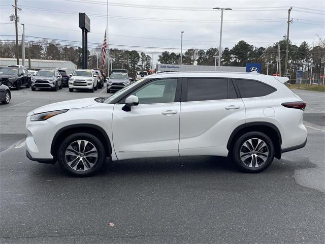 used 2024 Toyota Highlander Hybrid car, priced at $46,701