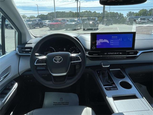 used 2025 Toyota Sienna car, priced at $43,013