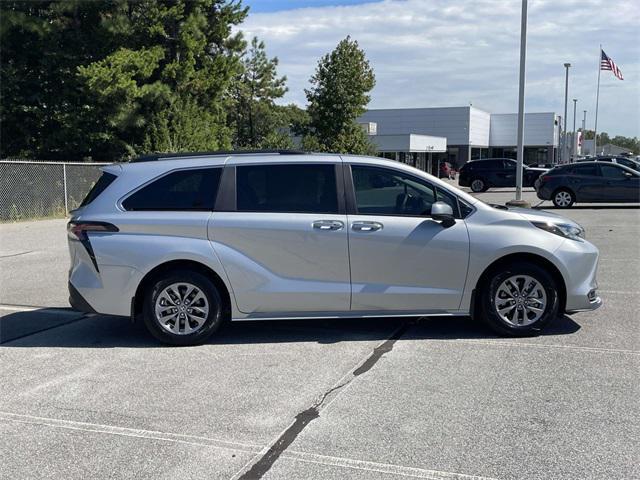 used 2025 Toyota Sienna car, priced at $43,013