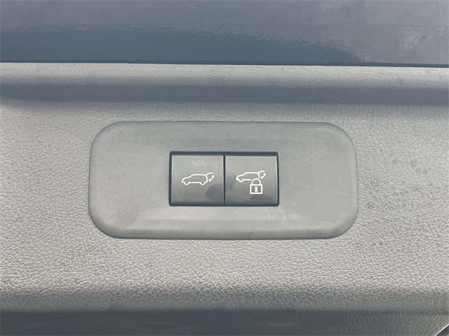 used 2025 Toyota Highlander car, priced at $42,493