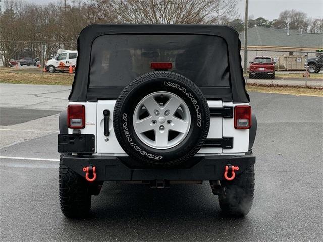 used 2015 Jeep Wrangler Unlimited car, priced at $14,618