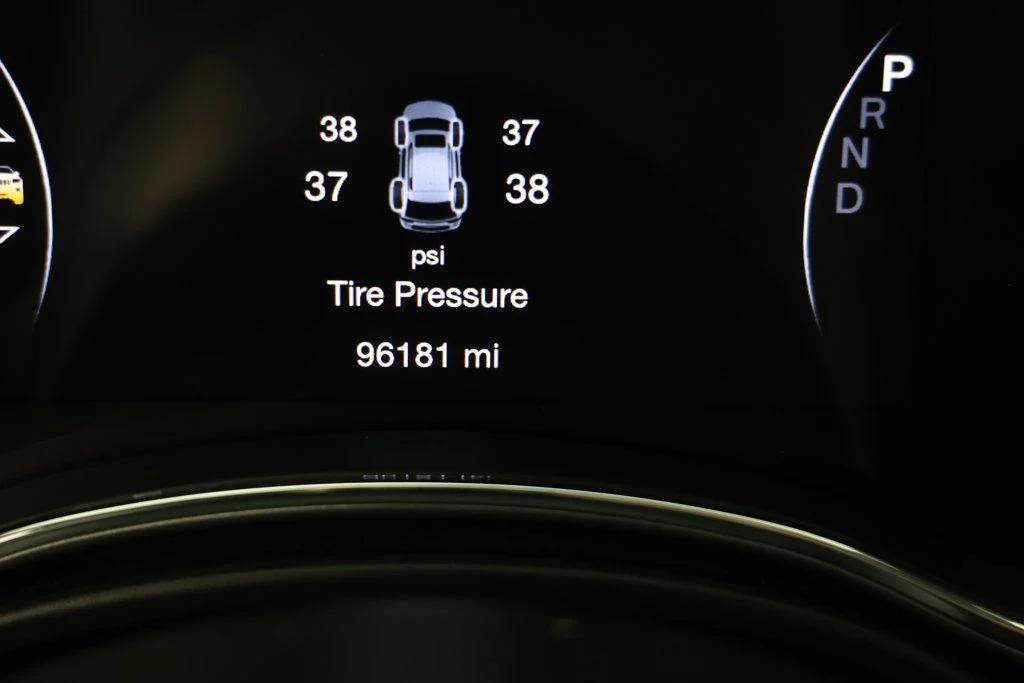used 2019 Jeep Grand Cherokee car, priced at $16,095
