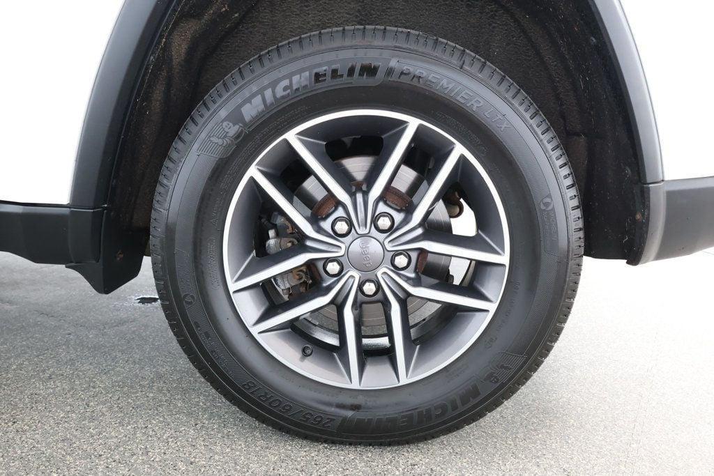 used 2019 Jeep Grand Cherokee car, priced at $16,095