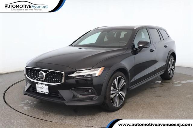 used 2023 Volvo V60 Cross Country car, priced at $33,495