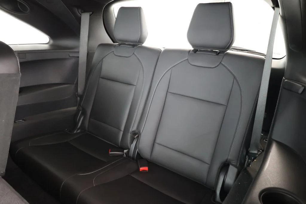 used 2020 Acura MDX car, priced at $31,295