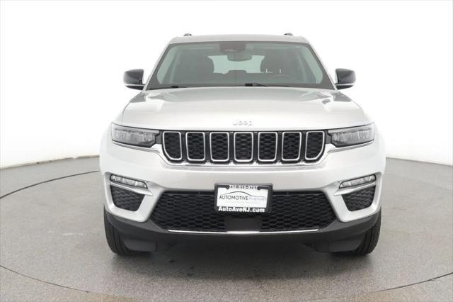 used 2022 Jeep Grand Cherokee car, priced at $31,495