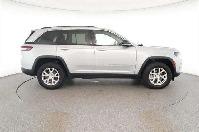 used 2022 Jeep Grand Cherokee car, priced at $31,495