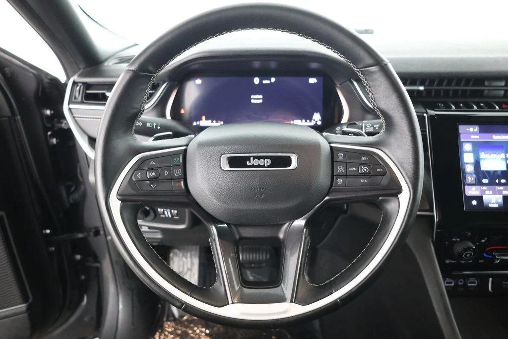 used 2022 Jeep Grand Cherokee car, priced at $30,495