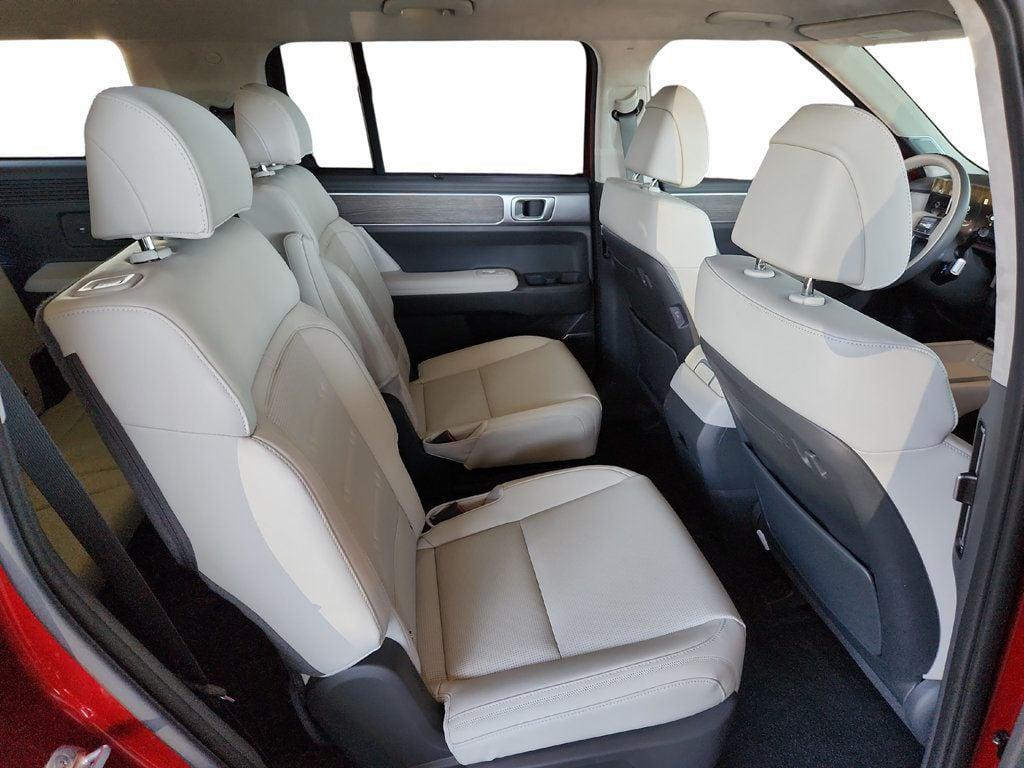 used 2025 Hyundai Santa Fe car, priced at $41,295