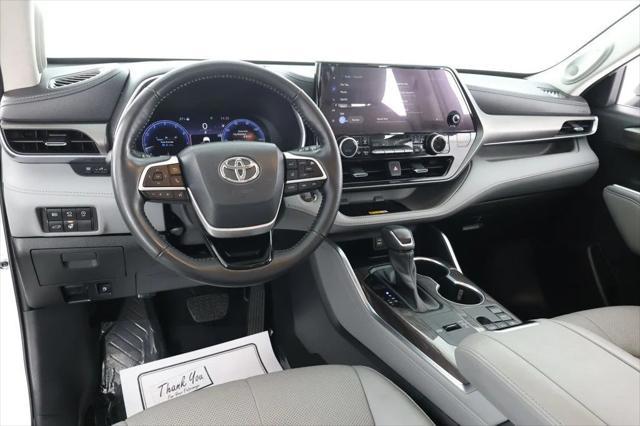 used 2023 Toyota Highlander car, priced at $39,495