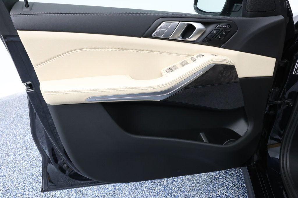 used 2022 BMW X7 car, priced at $42,995