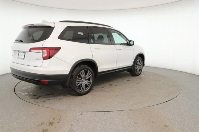 used 2022 Honda Pilot car, priced at $27,995