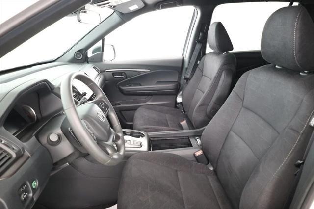 used 2022 Honda Pilot car, priced at $27,995