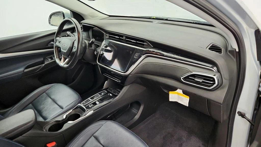used 2022 Chevrolet Bolt EUV car, priced at $15,495