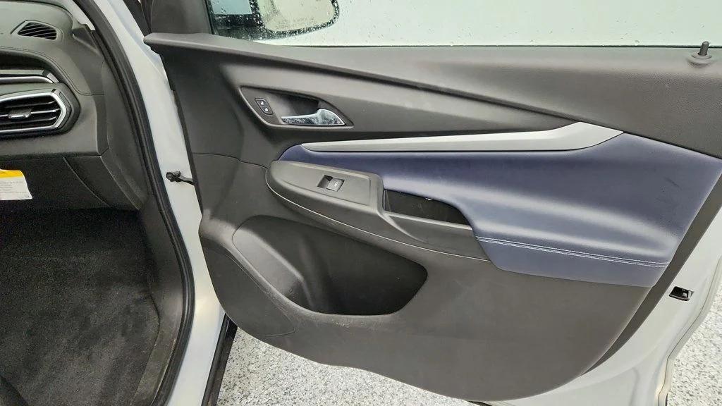 used 2022 Chevrolet Bolt EUV car, priced at $15,495