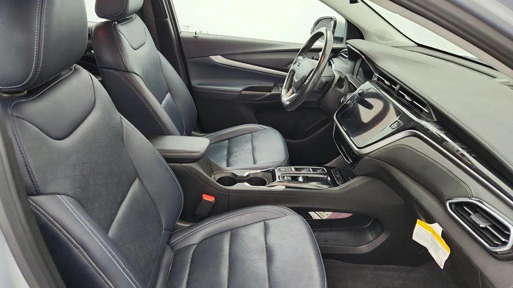 used 2022 Chevrolet Bolt EUV car, priced at $15,495