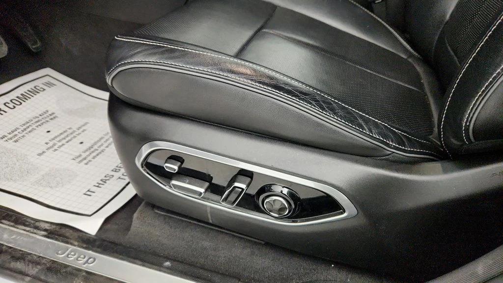 used 2022 Jeep Grand Cherokee L car, priced at $30,995