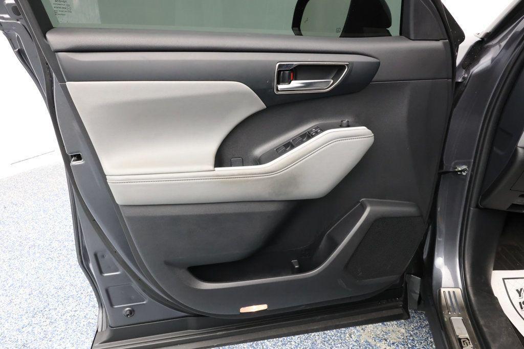 used 2024 Toyota Highlander car, priced at $34,995