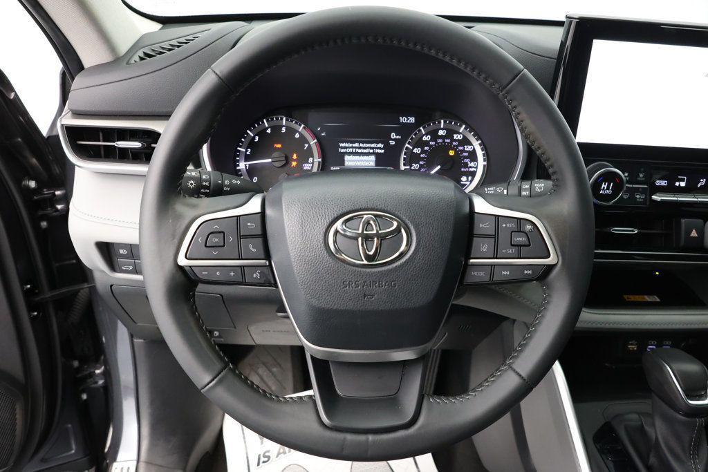 used 2024 Toyota Highlander car, priced at $34,995