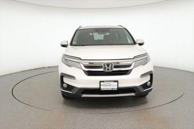 used 2021 Honda Pilot car, priced at $31,995