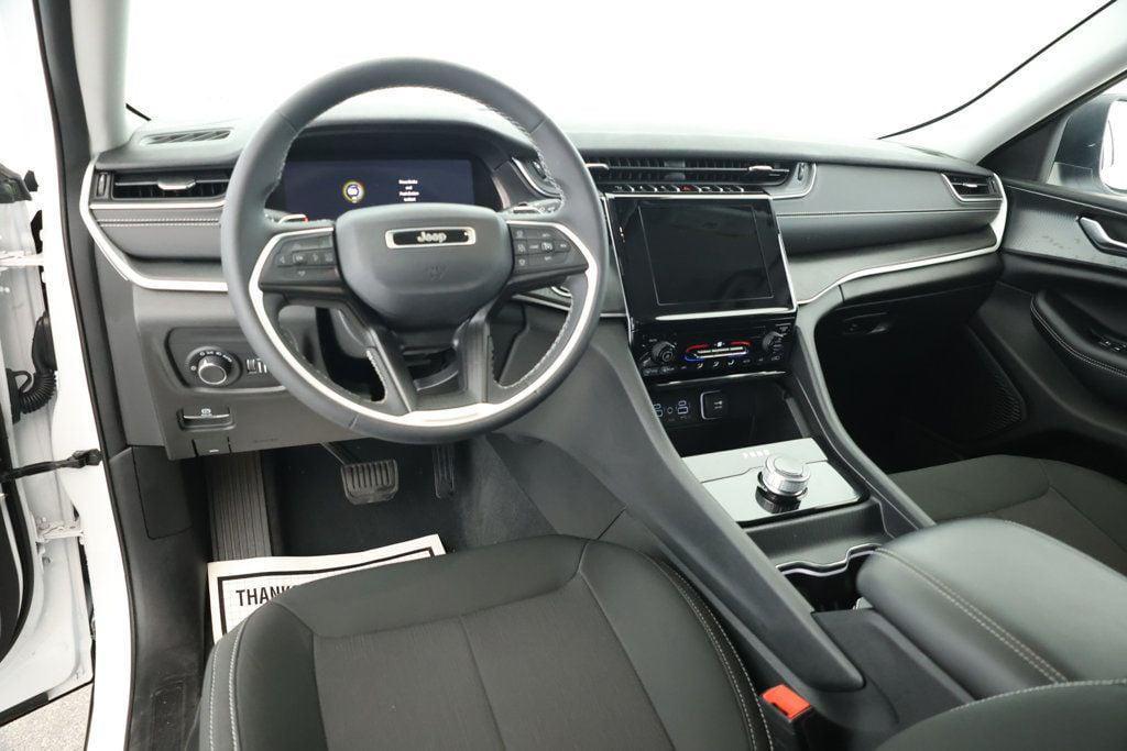 used 2023 Jeep Grand Cherokee car, priced at $27,995