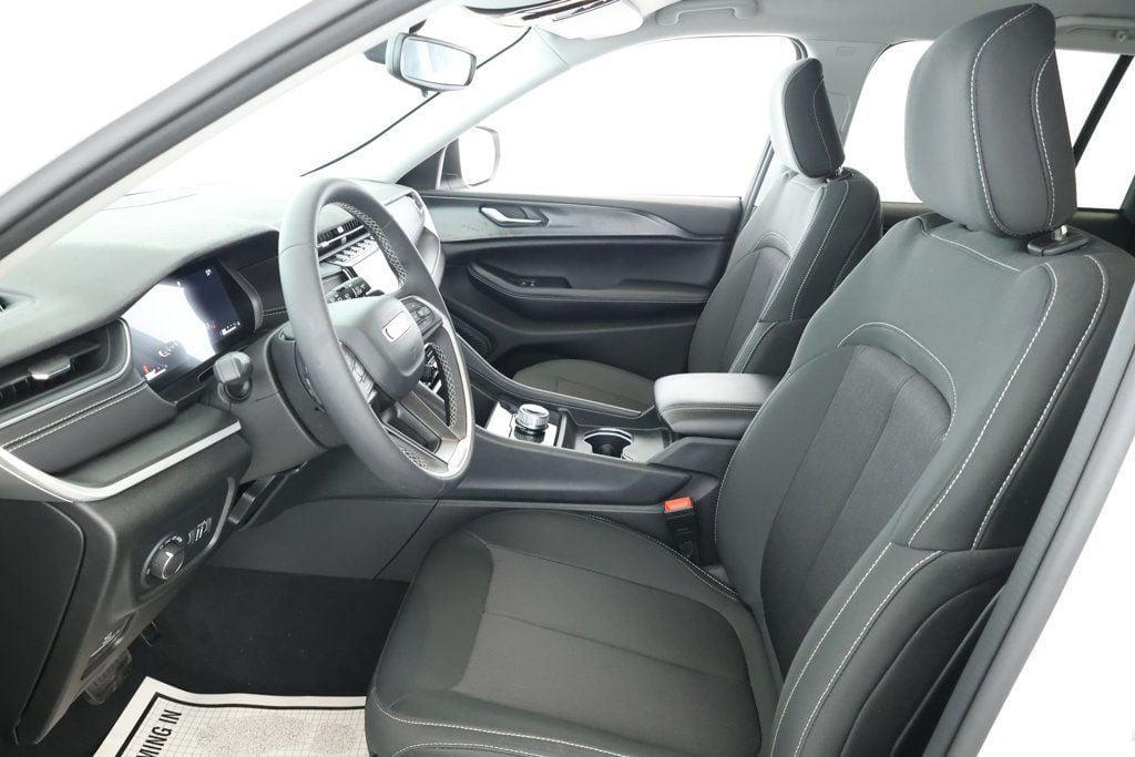 used 2023 Jeep Grand Cherokee car, priced at $27,995