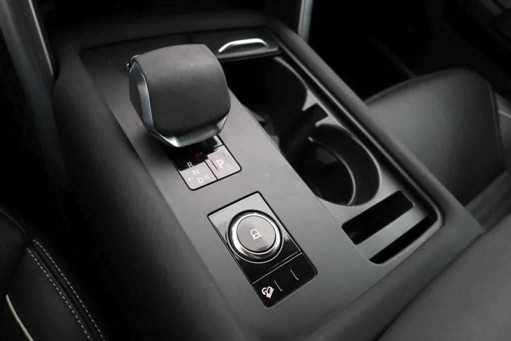 used 2023 Land Rover Discovery car, priced at $47,495