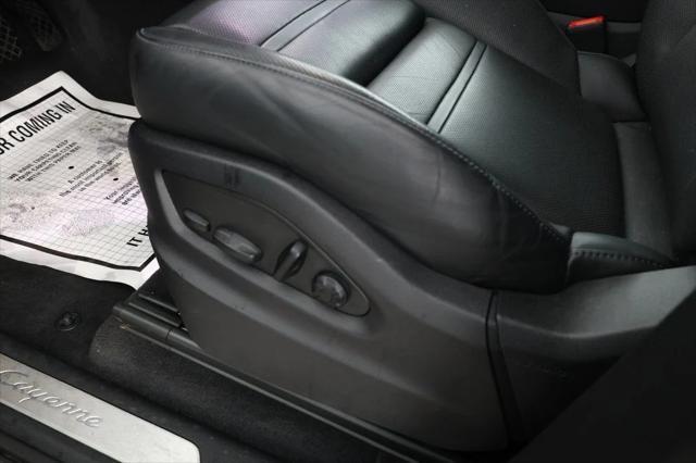 used 2022 Porsche Cayenne E-Hybrid car, priced at $59,995