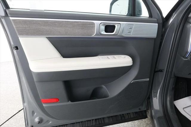 used 2024 Hyundai Santa Fe car, priced at $32,995