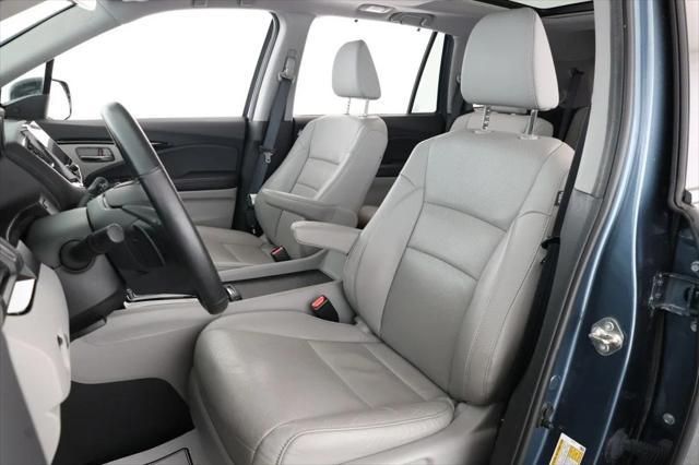 used 2020 Honda Pilot car, priced at $28,995