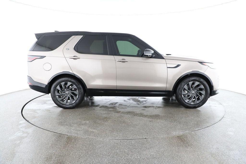 used 2023 Land Rover Discovery car, priced at $36,995