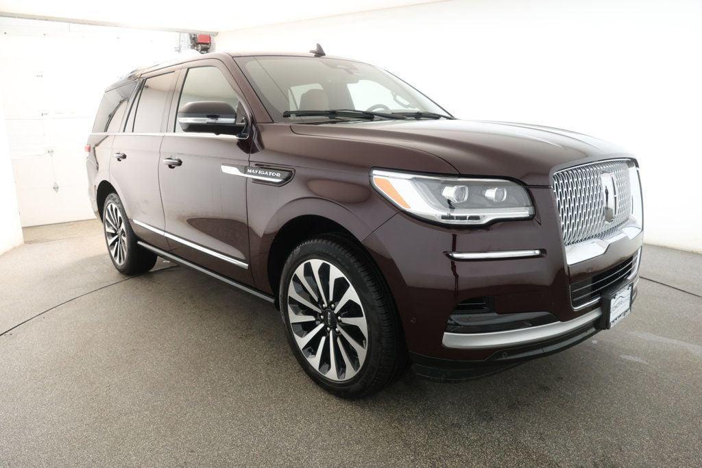 used 2023 Lincoln Navigator car, priced at $69,995
